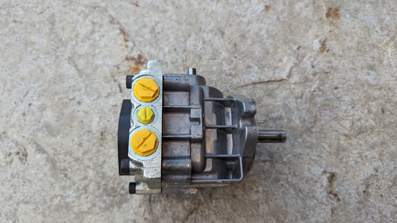 Hydro Gear BDP10L117P SCAG 48551 Hydraulic Pump (FOR PARTS NOT