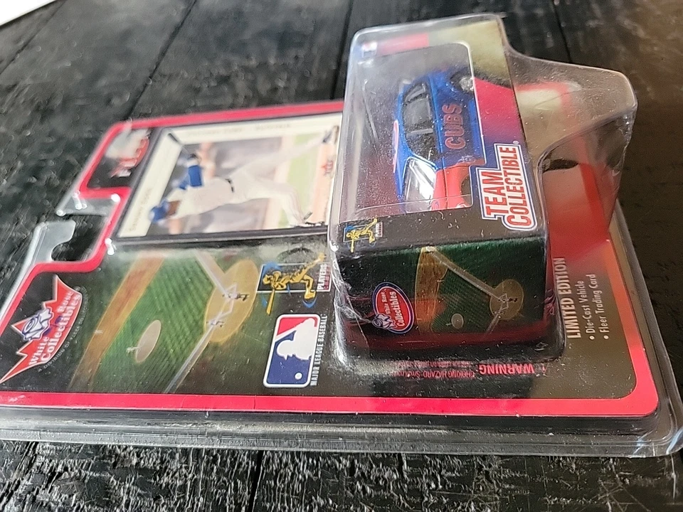 Chicago Cubs - Die Cast PT Cruiser - 2001 White Rose coleccionables - Sammy Sosa Foto 3 de 4