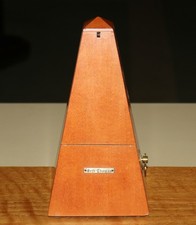 Vintage Seth Thomas Wooden 8.75" Tall Metronome   De Maelzel - E899-575 ISS-1
