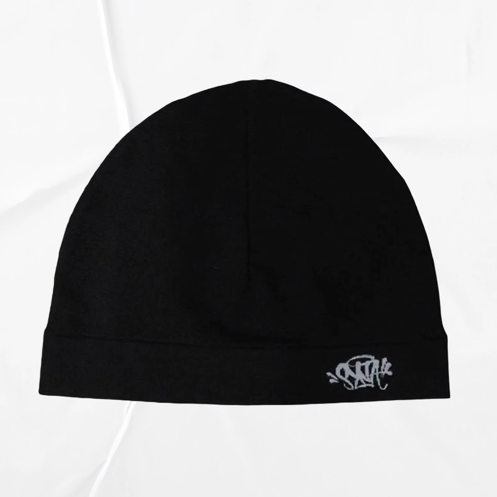 Syna World Skull Cap, Central CEE Beanie Running Hat - Black Breatherble Windpro
Opens in a new wind