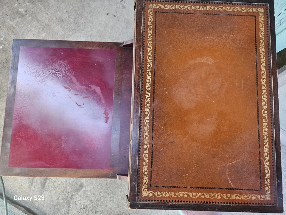 Mesa auxiliar STICKLEY Grand Rapids, cargador/teléfono de caoba Foto 4 de 4