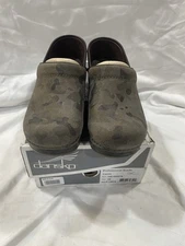 Dansko Women's Professional Clog  Camo Suede 106-989878 EU 35 US 4.5-5