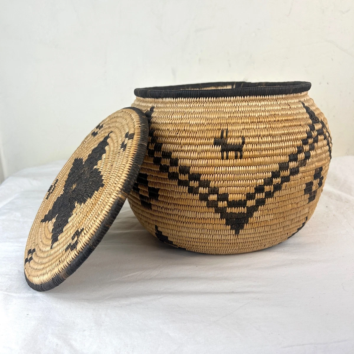 ビンテージインディアンバスケット Antique Native American Indian