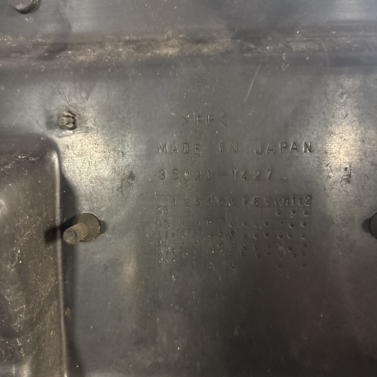96-03 KAWASAKI ZX7R ZX7RR Battery Box Storage Under Tray