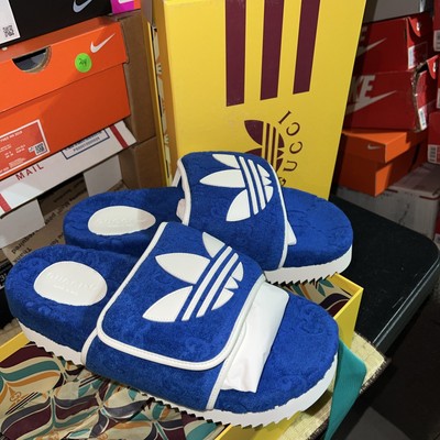 Men’s Gucci X Adidas monogram slides size 10 made in Italy Men Sz 10 Gucci X Adidas GG Monogram Slides / Made in Italy  main image 4