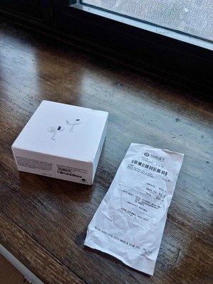 Apple AirPods Pro 2nd Generation White brand new 