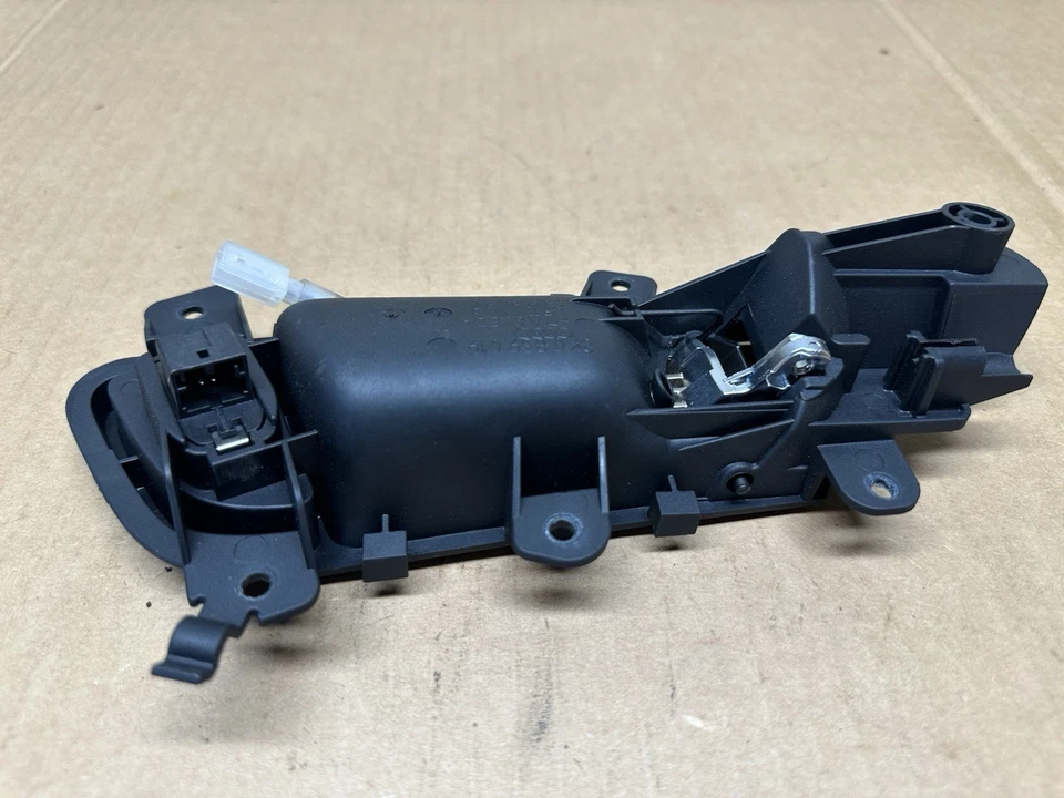 2011 Audi S4 B8 Rear Driver Interior Door Handle Foto 2 de 4