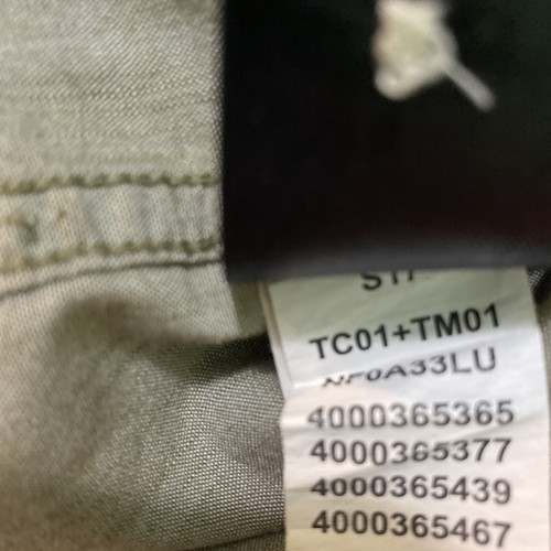 The North Face hellbraunes Angelhemd mit großer Knopfleiste und Tasche für Herren.   C - Bild 7 von 11