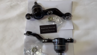 Lexus GS300 GS400 GS430 Front Lower ball Joint NEW OEM Parts 1998