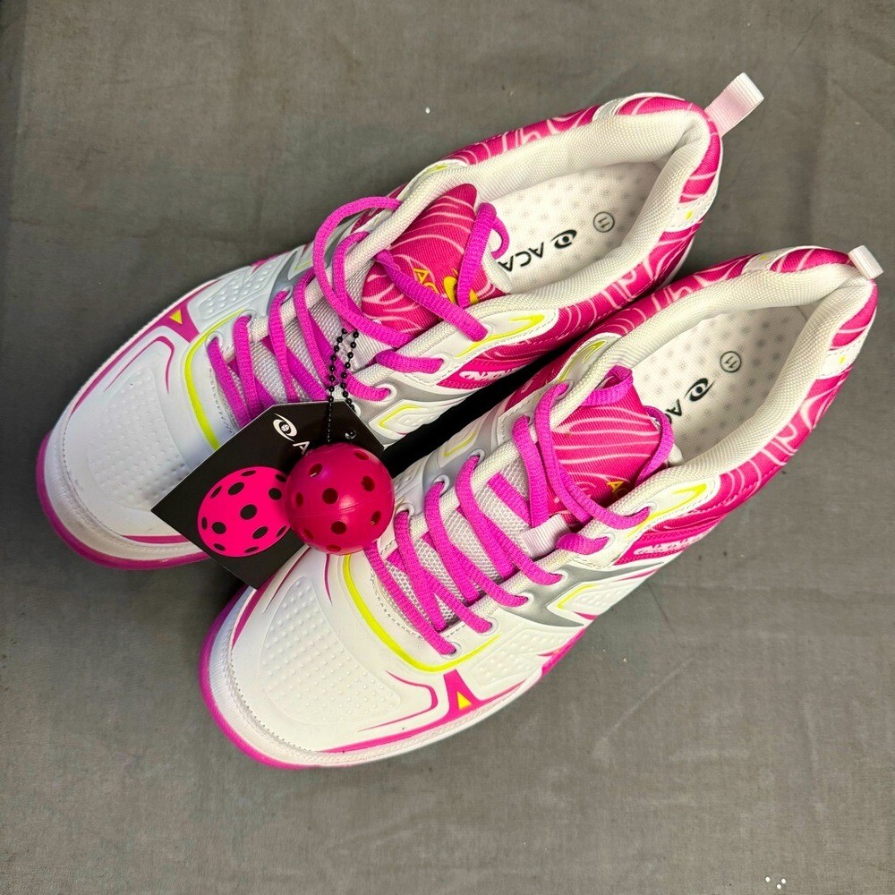 Pickleball court shoes size 11