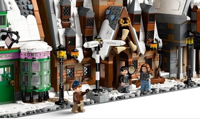 LEGO Harry Potter Hogsmeade Village Collectors' Edition (76457