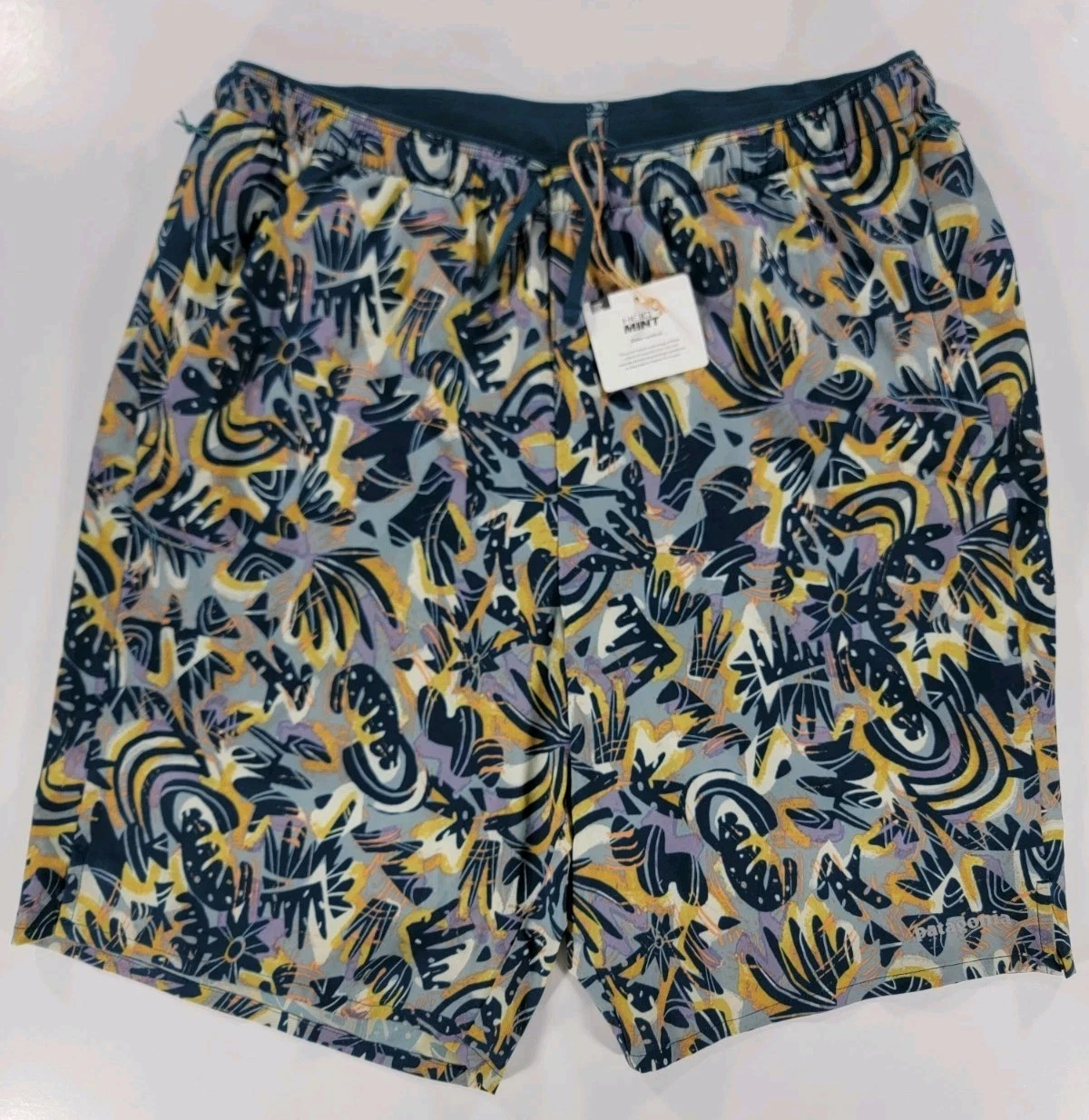 Patagonia Multi Trails Shorts 8" Mens Wild Botanist Medium Lined Hiking Running