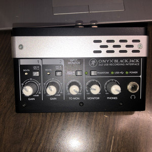 Mackie Onyx Blackjack Premium 2x2 USB Recording Interface Very Clean