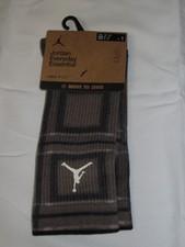 Jordan Everyday Essential Holiday Crew Socks Medium 6-8 NEW 1 Pair FZ2056-223