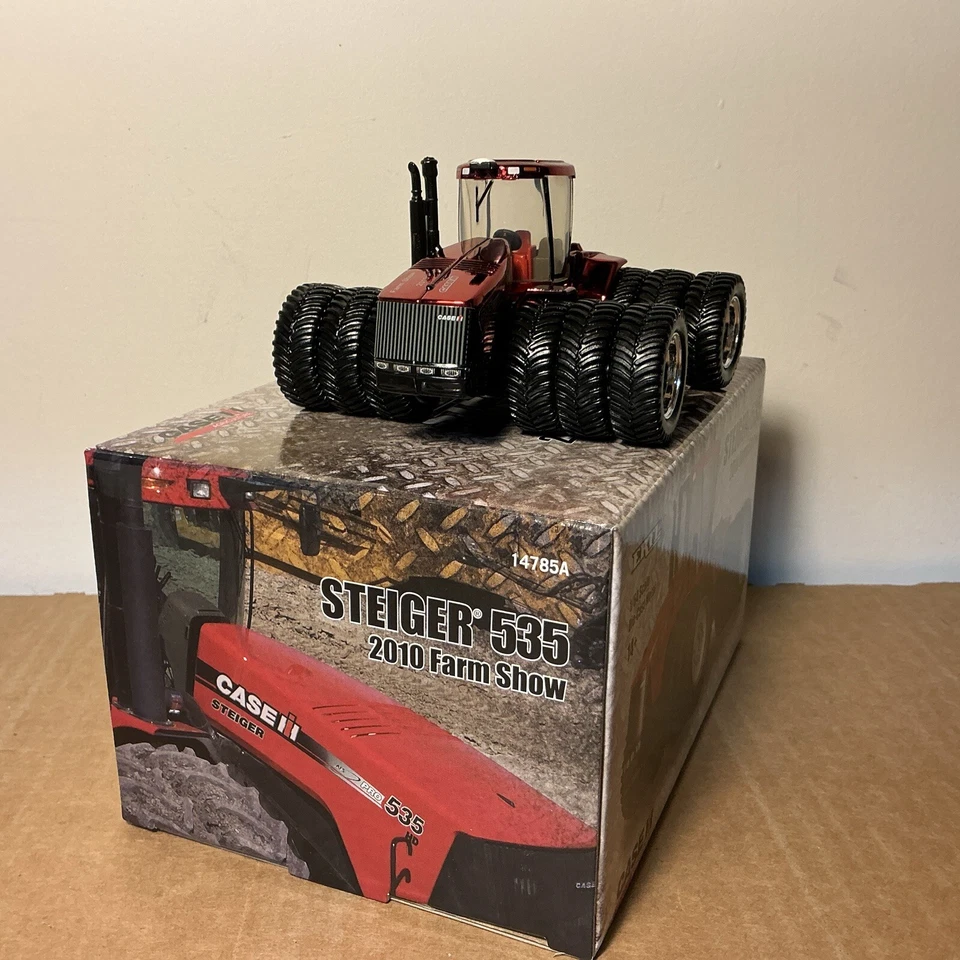 1/64 Scale Case IH Steiger 535 Tractor Red Chrome Chaser 2010 Farm Show Ertl - Image 2 of 4