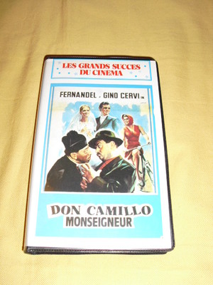 Don Camillo Monsignore VHS (Don Camillo Monsignore... aber nicht zu viel) Fernandel 