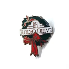 Beverly Hills Rodeo Drive Pin Holiday Wreath Red Bow Christmas Souvenir Vintage