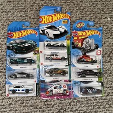 Hot Wheels Diecast 1:64 Car Lot Ford, Chevelle, McLaren, Jaguar, Acura
