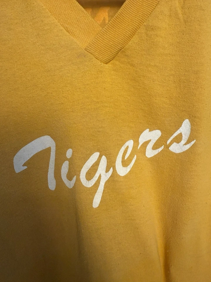Vintage 1980s Jerzees Russell Tigers V-Neck Softball Jersey Tee Single Stitch S - Image 2 of 4