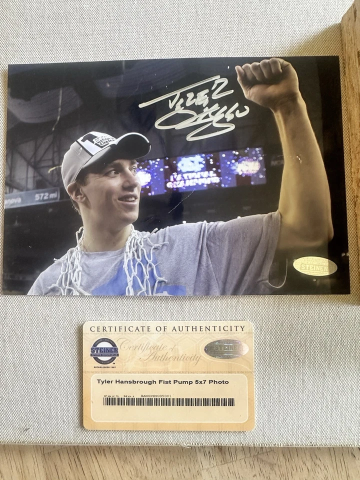 2009 UNC NCAA Championships Floor Piece + T. Hansbrough autógrafo ambos com certificado de autenticidade - Imagem 3 de 4