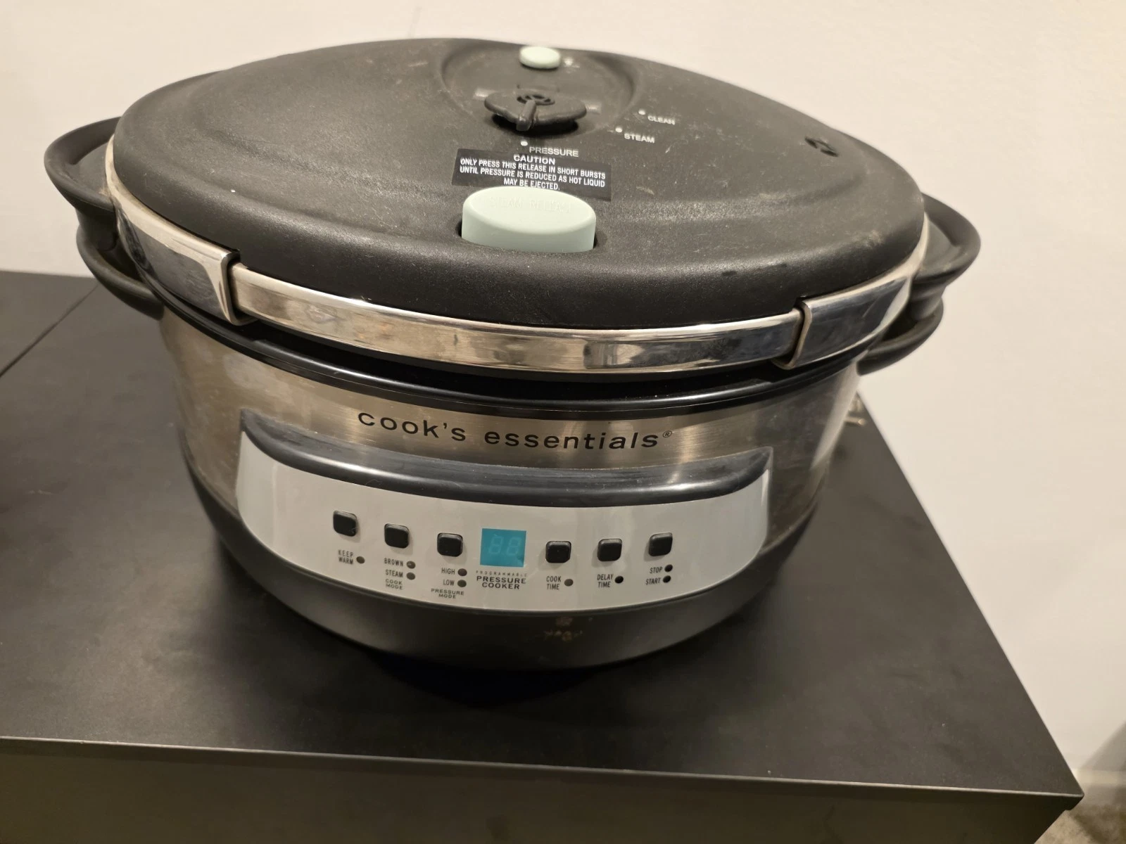 Cooks Essentials 6 qt Electric Pressure Cooker Programmable CEPC660
Opens in a new window or tab