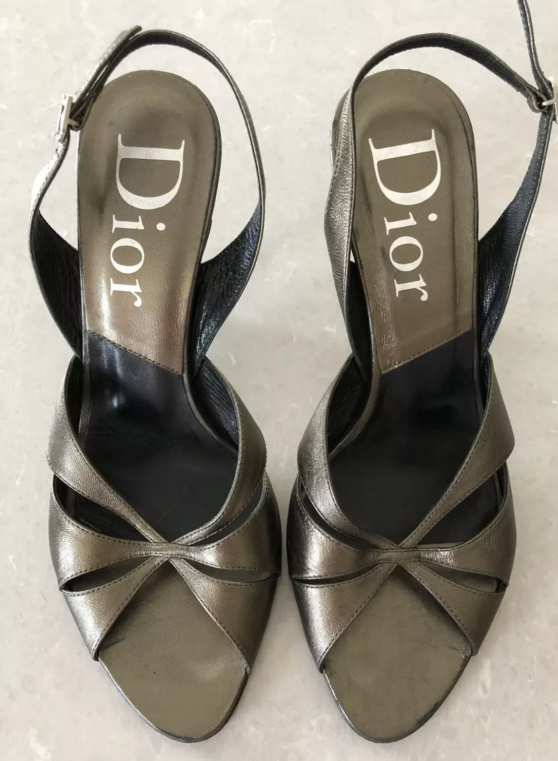 Dior talon haut talon haut talon haut cuir taille 38 coupe confortable