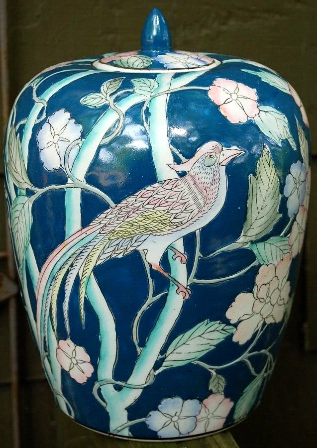 白菜と壺の置物 Chinese Urn In Collectible Chinese Vases & Jars (1900-Now) for