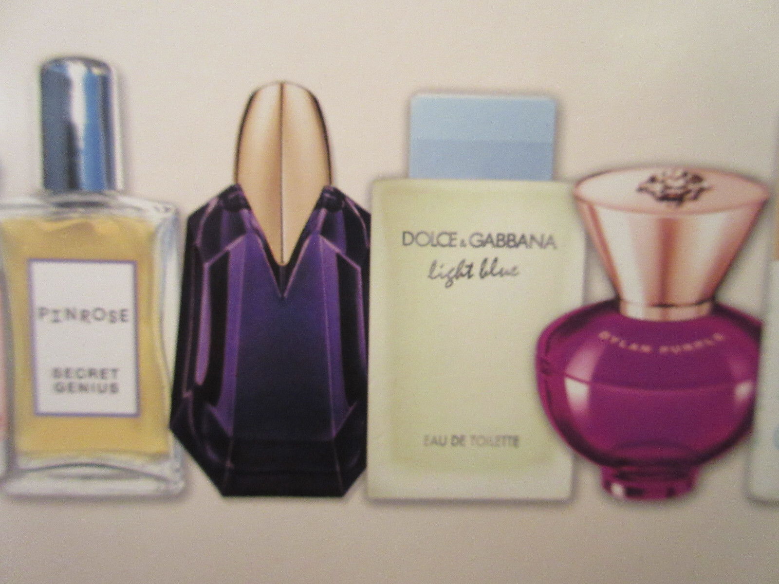 Ulta Mini Perfume Fragrance Must Haves Sampler Set SMELL GOOD HELP DOGS