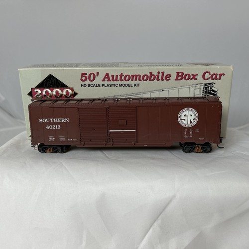 HO Life-Like/Proto 2000/Automobile Box Car Southern Rwy./SOU #40213 Weathered - Picture 2 of 6