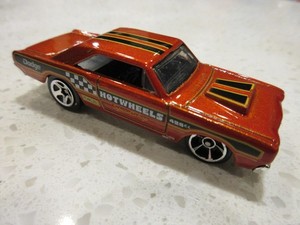 Hot Wheels 2017 Factory Set &ndash; Dodge Dart &rsquo;68 Zamac WE5 &ndash; Scala 1:64, Nuovo
