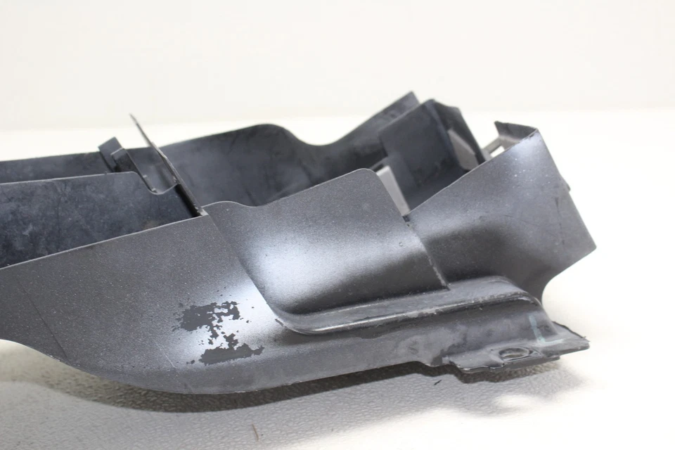 SUZUKI GSXR600 GSX-R600 2001-2003 TRASERA TRASERA BANDEJA BATERÍA PLÁSTICO Foto 3 de 4