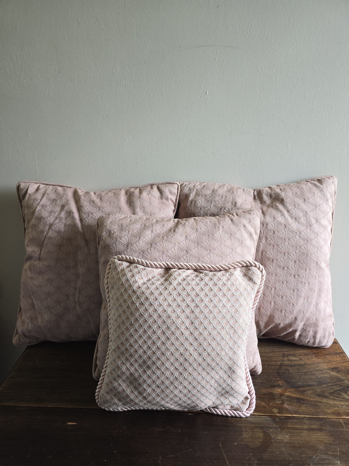 VTG Set Of 4 Pink Mauve Square Floral Decorative Couch Bed Throw Pillows