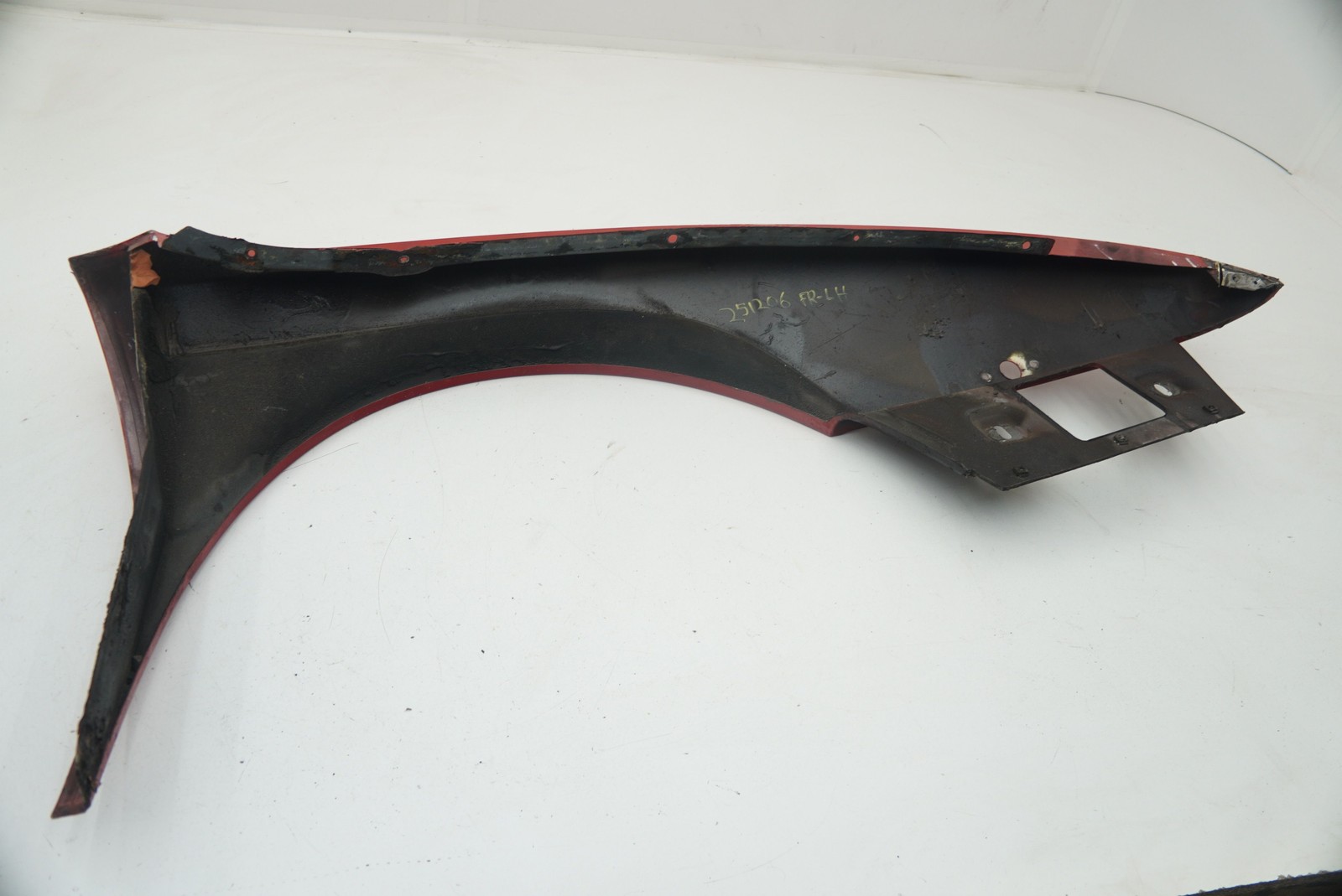 Front Left Driver Side Fender Wing Panel Red 60511900 OEM Ferrari Mondial 1985