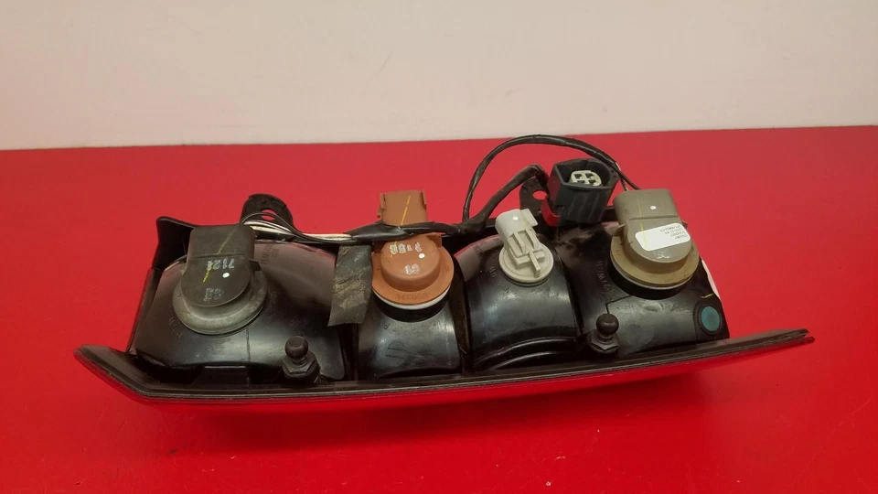 Jeep Patriot 2008 5 puertas Estate fuera de juego luz trasera lámpara de conductor Foto 3 de 4