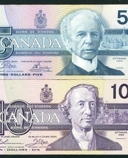 ((TWO NOTES)) $5/ $10 1986/ 1989 Bank of Canada Ottawa PAPER CURRENCY