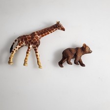 Schleich GIRAFFE BABY Calf Animal Figure 2003 Retired 14321 Baby Grizzly Lot 2