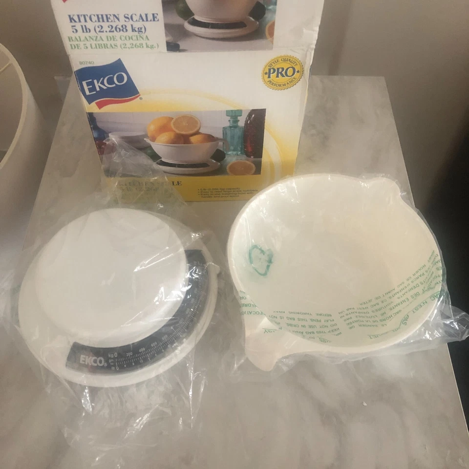 Báscula de cocina EKCO - Pesa hasta 5 libras - Nueva en caja - ENVÍO GRATUITO Foto 2 de 2