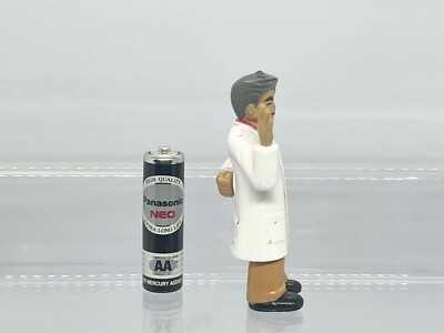 Figurine TOMY Pokémon - Professeur Chen (Samuel Oak) - PVC, Occasion Avec Traces D'usage