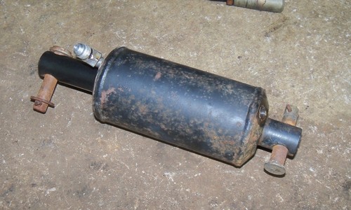 John Deere Rear Rockshaft Lift Cylinder, 316 Onan 318 322 330 332 420 430