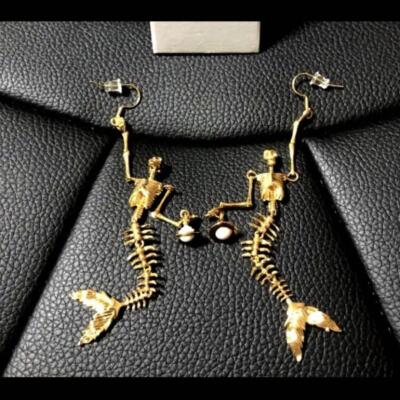 vivienne westwood スケルトン　マーメイド　ピアス　ゴールド Vivienne Westwood Earrings Orb Skeleton Mermaid Skull Gold IN BOX