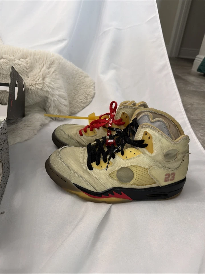 Zapatillas Air Jordan 5 x Off-White 'Sail' para hombre talla 9 DH8565-100 Foto 4 de 4