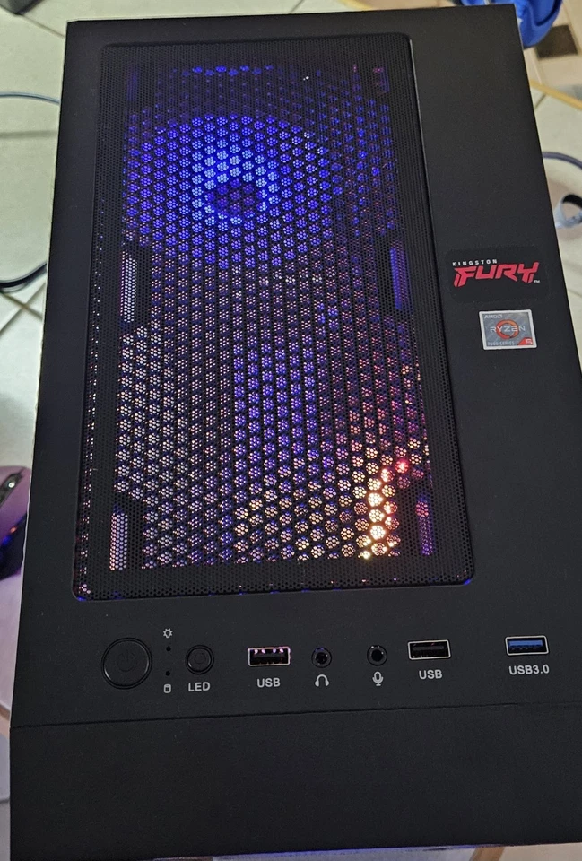 PC económica personalizada AMD Ryzen 5 7600X 16 GB RAM 1 TB NVME NVIDIA GeForce RTX 4070 FE Foto 3 de 4