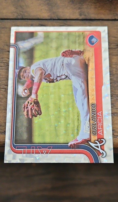2025 Topps Series 1 - Orlando Arcia #154 Diamante Foil