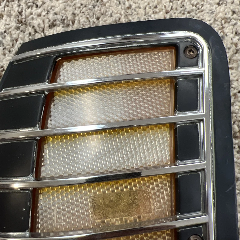 Oldsmobile Toronado 1987 conductor señal de giro lámpara 16504445 OEM usado Foto 4 de 4