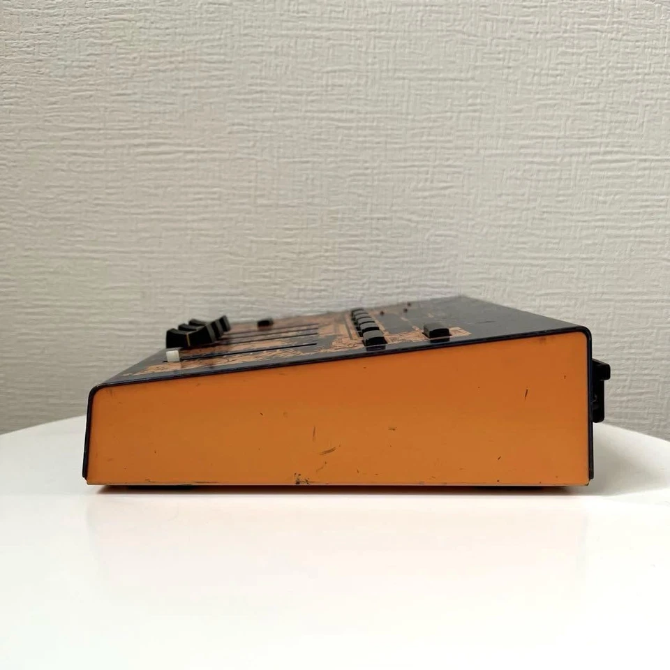 BOSS VT-1 Voice Transformer Multi Effects Analog Built-in Effects Modular - Image 3 of 4