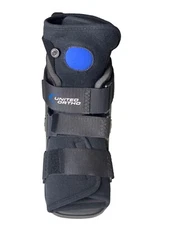 United Ortho Ankle Stabilizer Boot Fractures Sprains Size Small Black