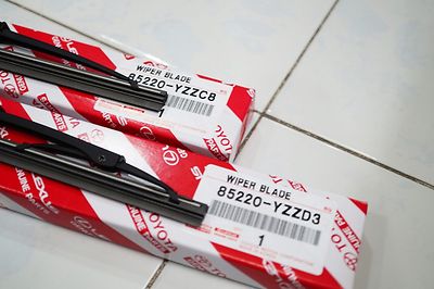 ぷよんたん Amazon.com: Genuine Toyota 85220-95D03 Wiper Blade Assembly