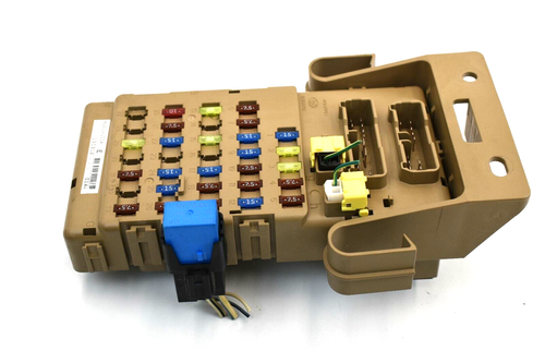 2010 2011-12 Subaru Legacy Outback OEM Fuse Relay Junction Block Box 82290AJ00A - Picture 4 of 9