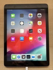 Apple iPad Air 1st Gen. 16GB, Wi-Fi, 9.7in - Space Grey - A1474 -