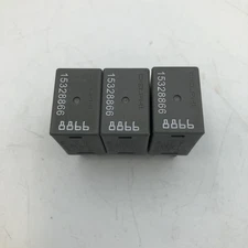 GM DELPHI RELAY OEM 15328866 LOT OF 3 Silverado Tahoe Avalanche Chevy (3pcs)